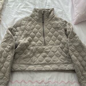 Slightly Cropped Lululemon 3/4 Zip Lululemon Sweatshirt Sz M/L